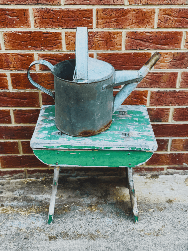 Boxes, Buckets & Watering Cans