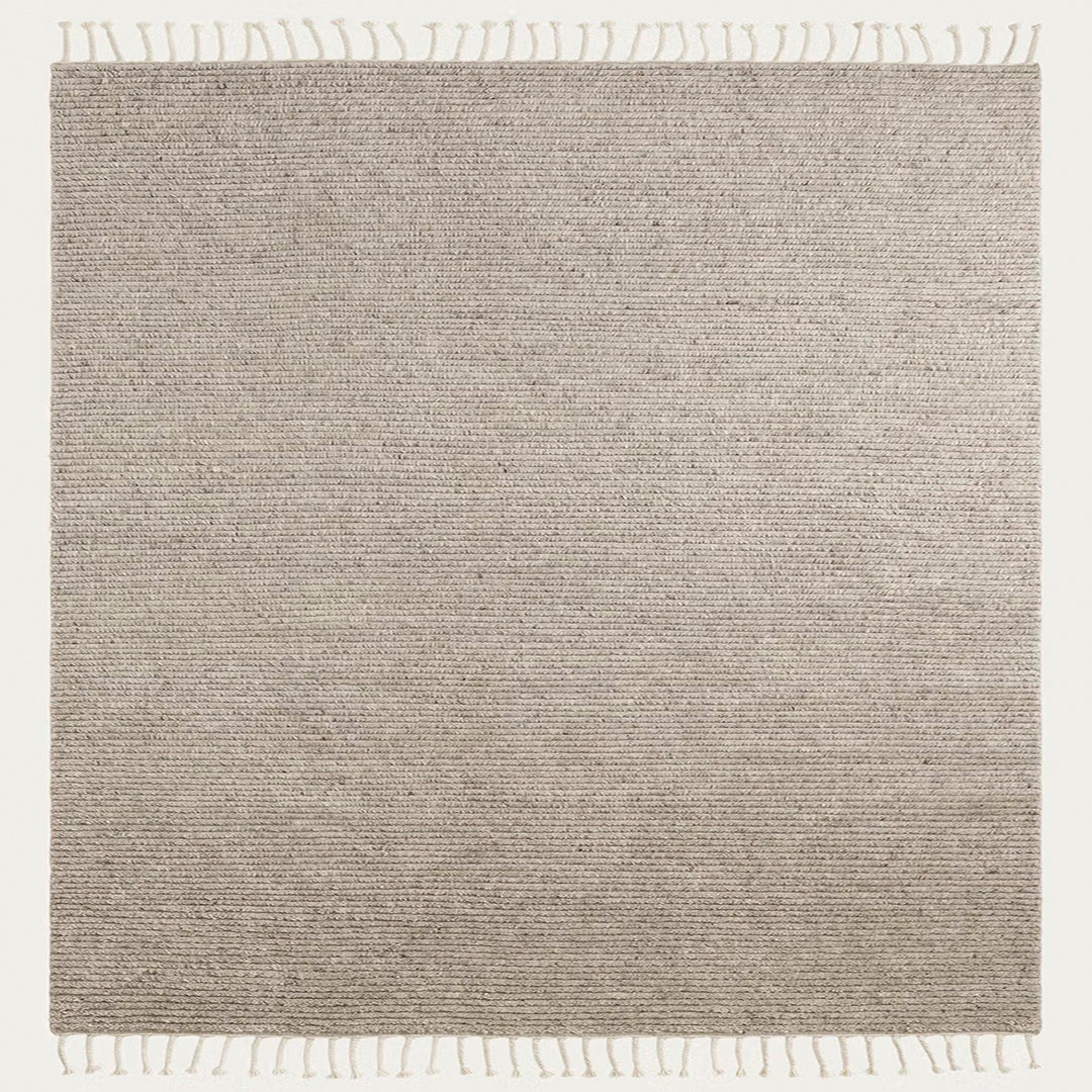 Malawi Wool Rug – Hand-Knotted Artisanal Design with Tassels