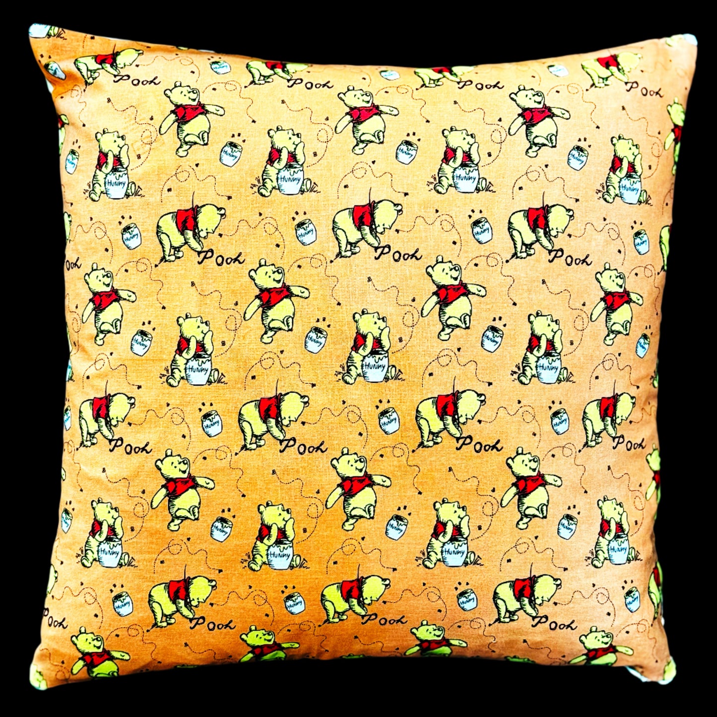 🍯 Winnie the Pooh – “Adventure Awaits” Reversible Cushion