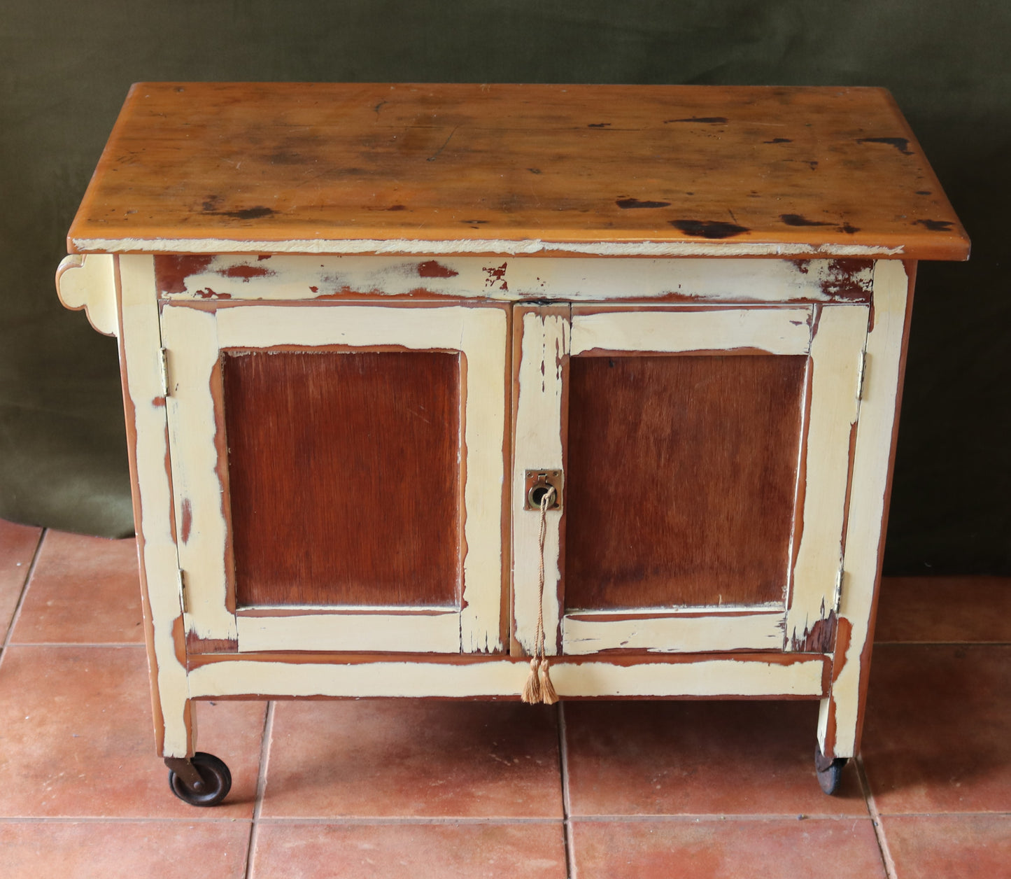 Vintage Wooden Cabinet