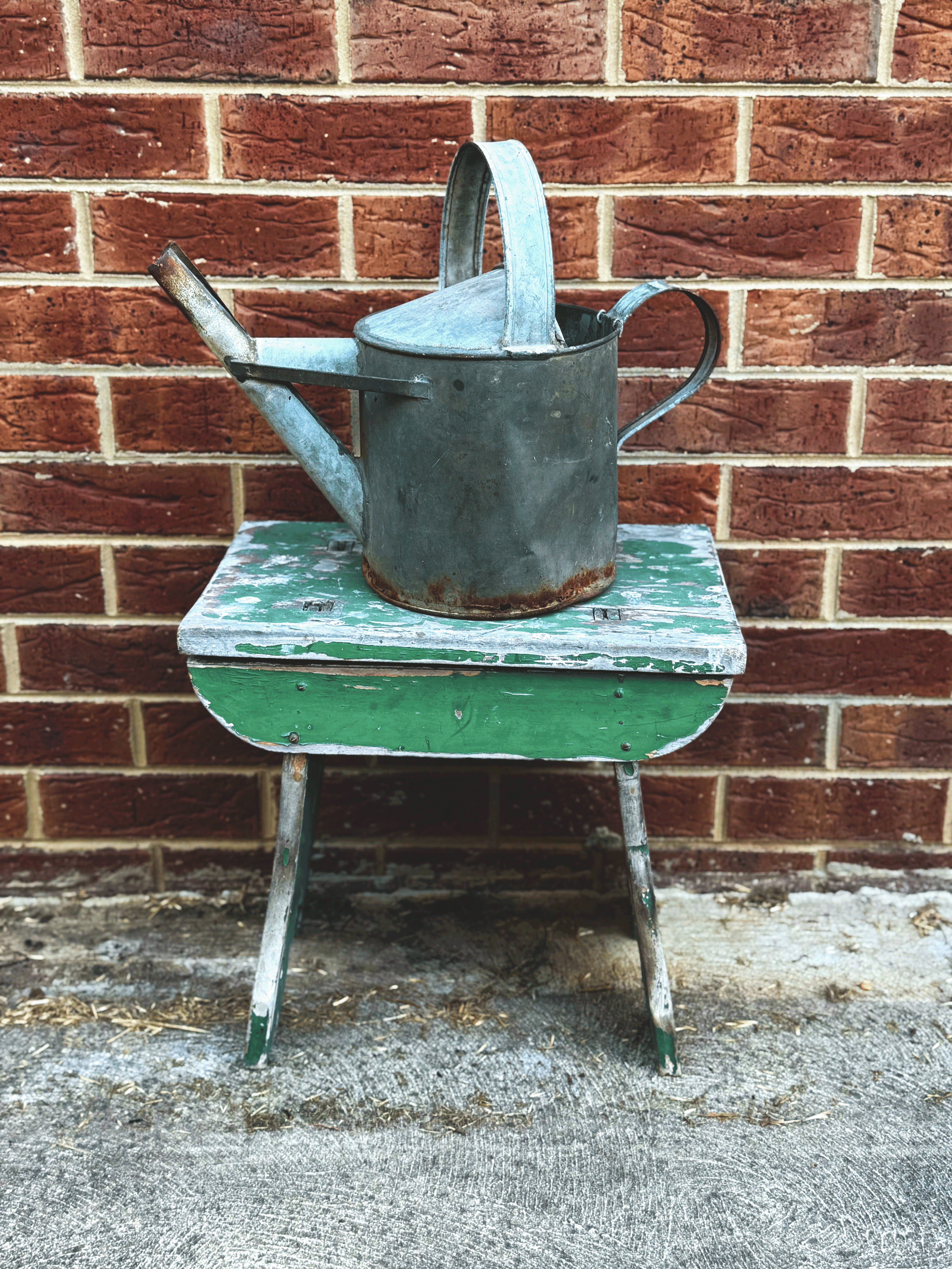🪴 Antique French Zinc Watering Can – Patina c.1940 🌿