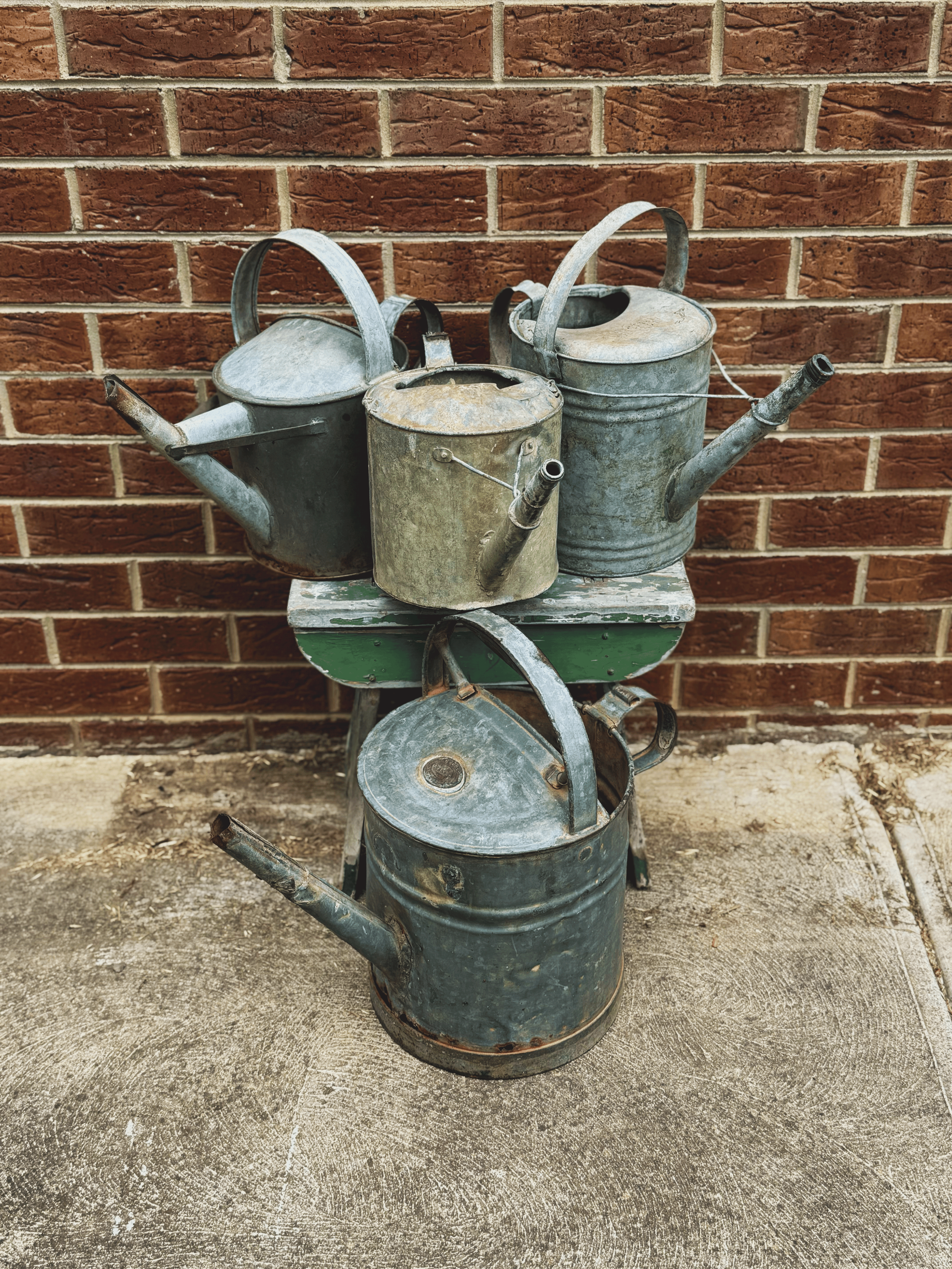 🪴 Antique French Zinc Watering Can – Patina c.1940 🌿