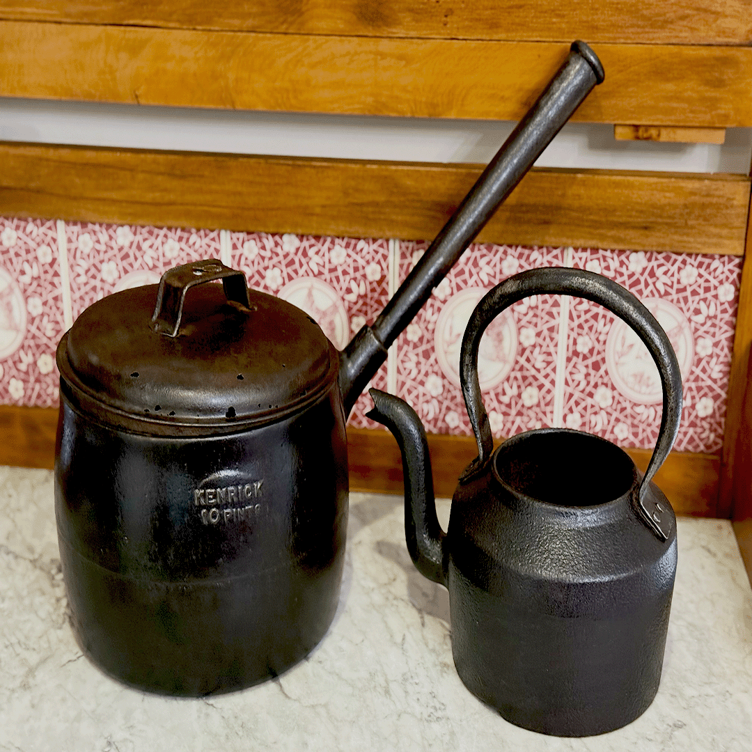 ✨ Antique Cast Iron Cooking Pot – E. Pugh & Co., Wednesbury (1800-1899) – Only $120! ✨
