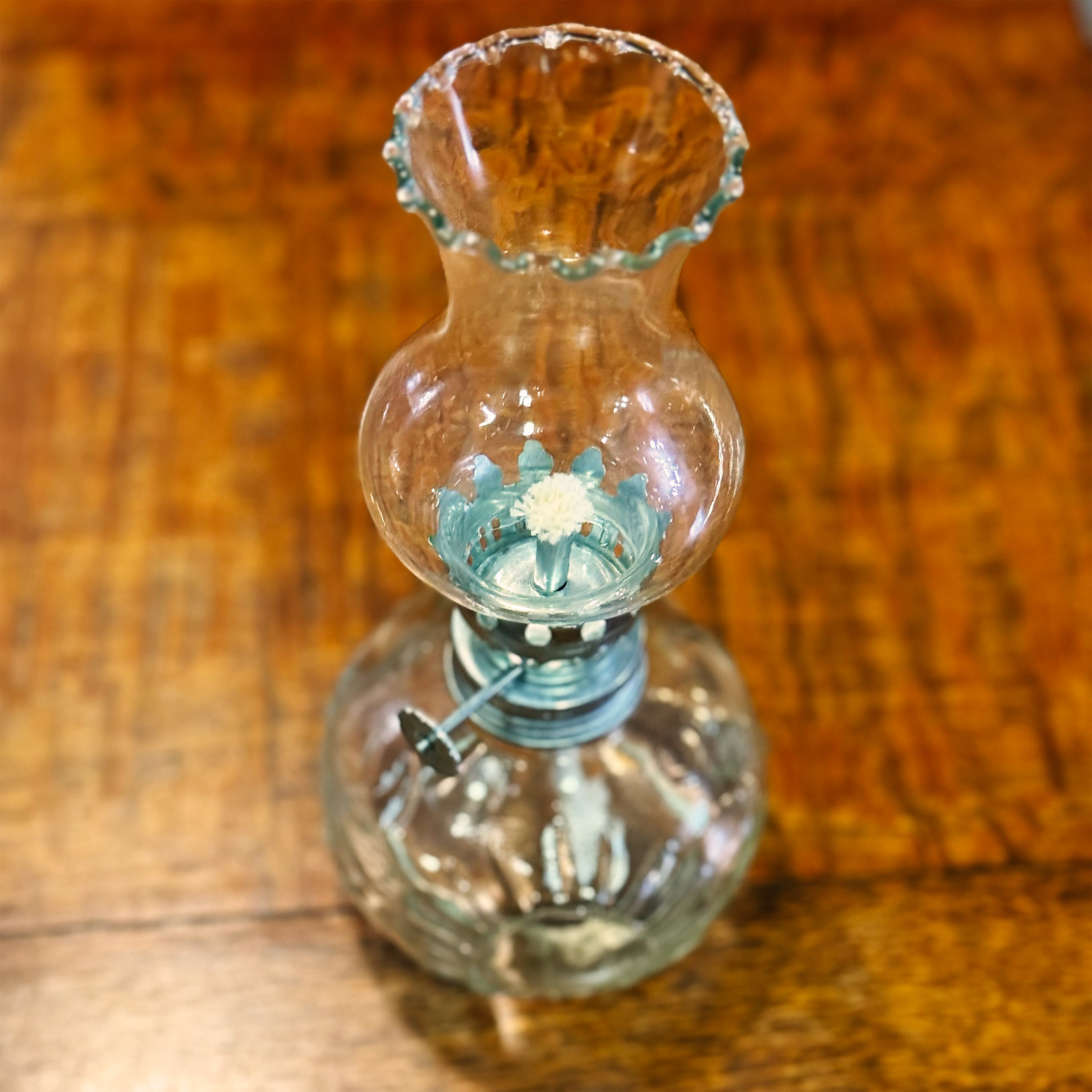Vintage Glass Oil Lamp – Elegant Charm in Crystal Clear