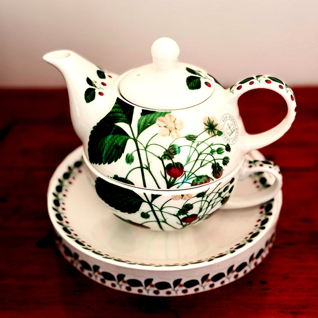 🫖🍓 Kew Gardens ‘Wild Strawberries’ Tea for One & Saucer Set