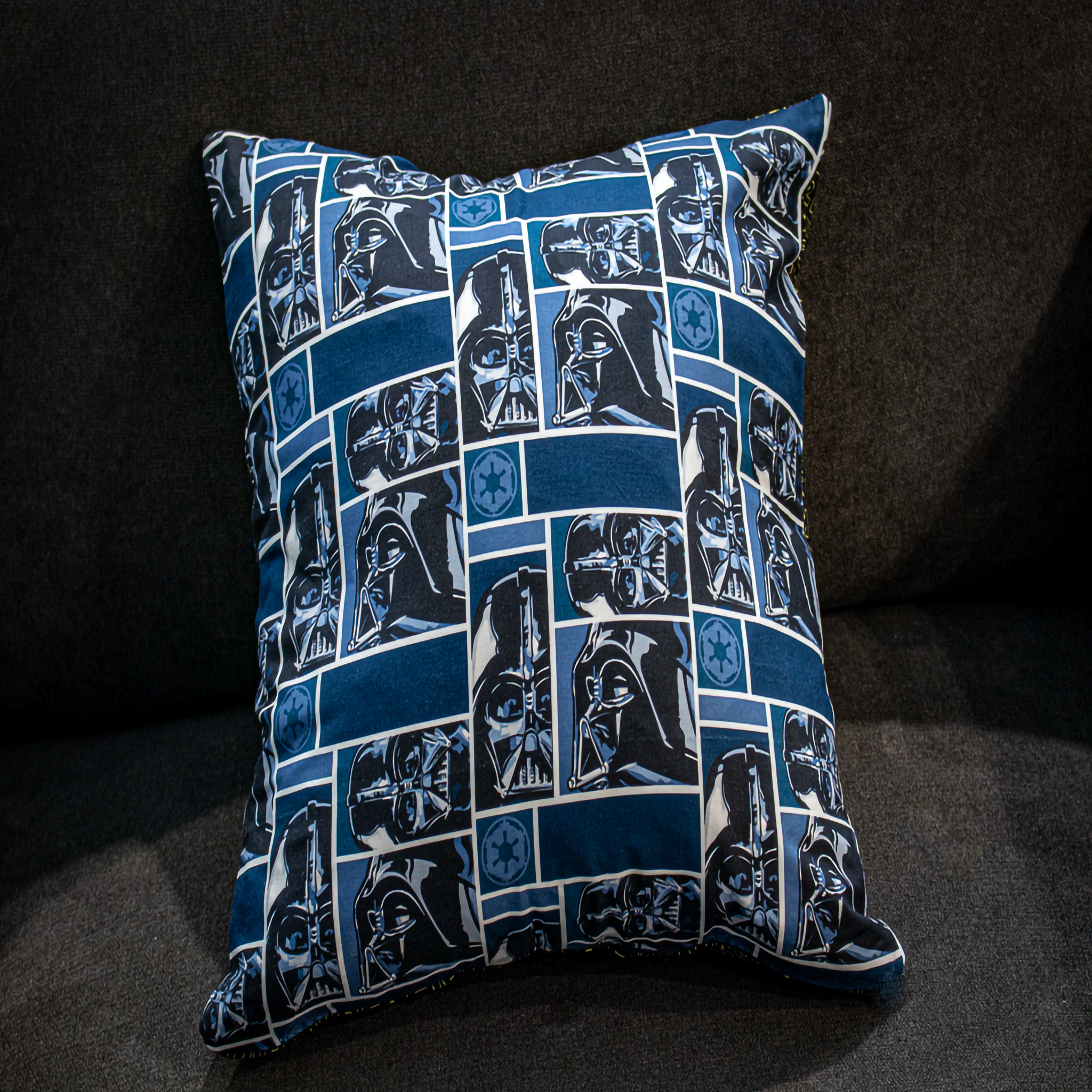 Reversible Star Wars cushion featuring a bold Darth Vader print in deep blue tones. Perfect for fans of the galaxy saga, this 50 x 50 cm pillow adds character and style to sofas, bedrooms, or home theatres. Luxe & Humble exclusive.